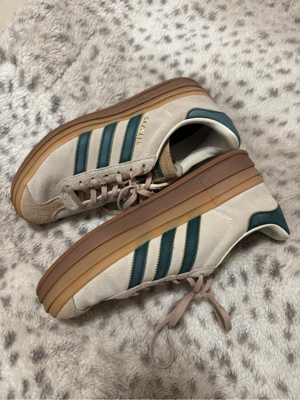 adidas classic gazelle